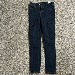 Abercrombie & Fitch skinny jeans. Size 25/0.